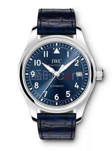 空姐为什么都戴一块好手表,空姐为什么手上一定要戴表