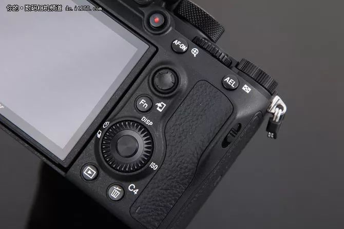 索尼a7r3使用外置闪光灯,索尼全画幅微单a7r3