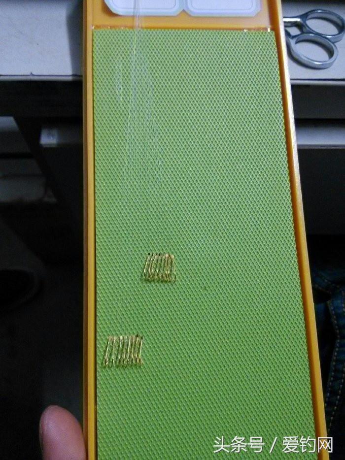 爆炸鱼钩的绑法图解教学,双钩鱼钩8字环的绑法图解