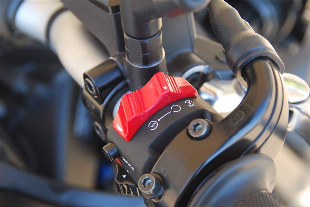 闆呴┈鍝坢t-09椹潵瑗夸簹,绮夎壊闆呴┈鍝坢t09