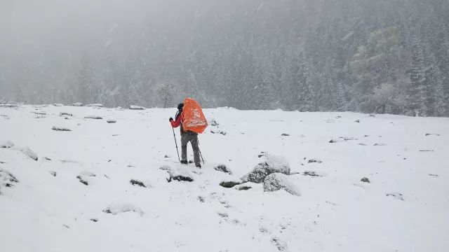 乌孙古道天堂湖在琼库什台吗,乌孙古道天堂湖到黑英山多远