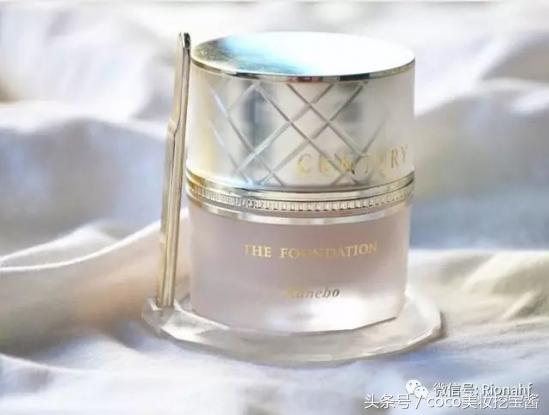 油性皮肤哪款粉底液好用,适合油性皮肤的粉底液大全