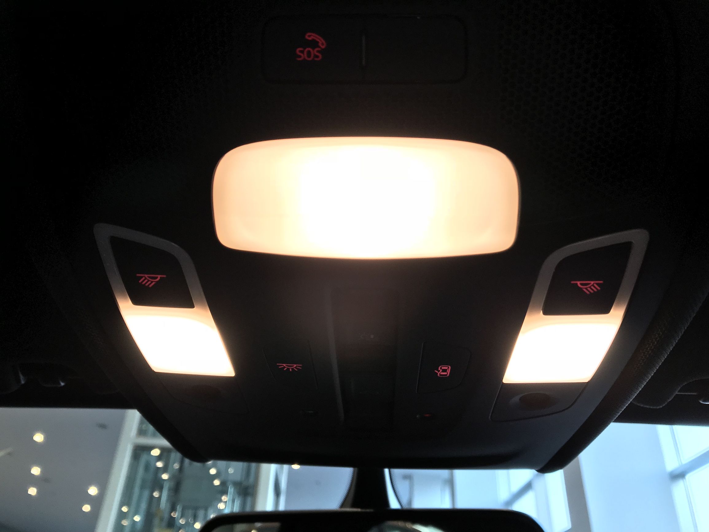 试驾a6l45tfsi后排空间,试驾a6l45tfsi致雅