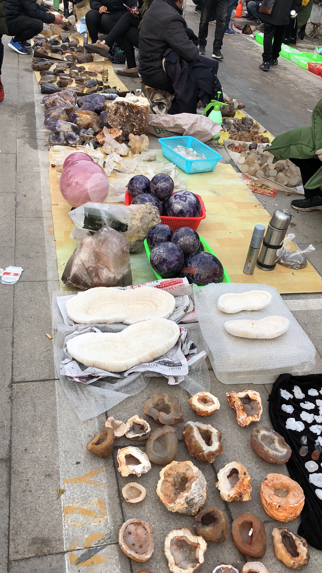 直播卖翡翠玉石是真的吗,珠宝直播卖玉石靠谱吗