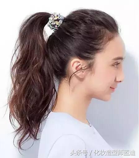 头发扎什么发型回头率高,教你一分钟弄头发