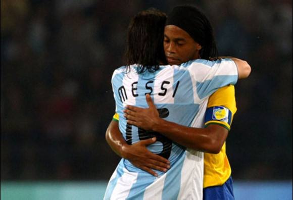 天下足球年度总结音乐,天下足球你不看足球就不会懂青春