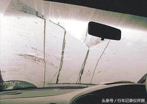 雨雪天气开车技巧和注意事项,低温天气开车注意事项