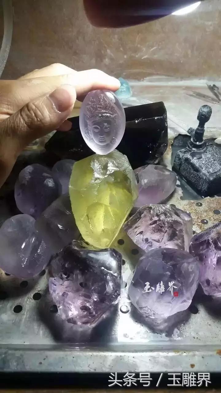 天然水晶怎么看真假,天然水晶的价值怎么判断