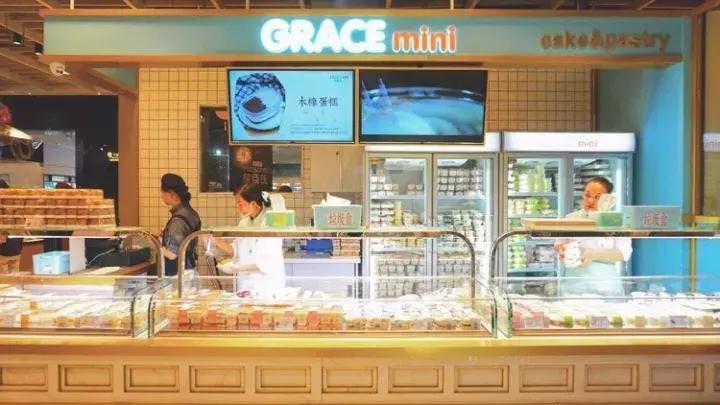 纪梵希37丝绒限定,甜品界品牌