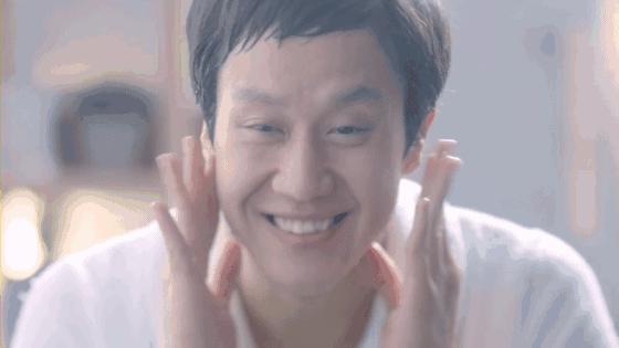 冬天下眼皮皱巴巴,冬天眼皮干燥怎么办小窍门