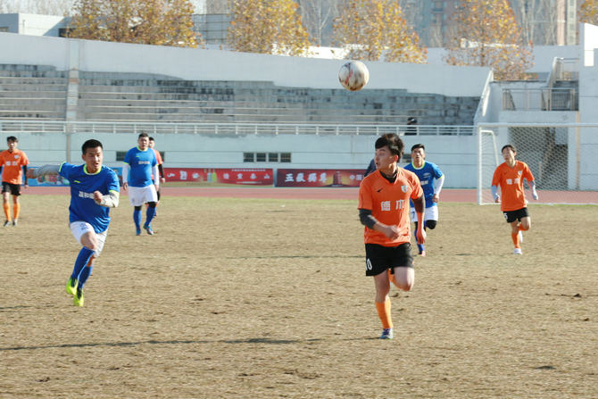 *安泰**市足球比赛——晟和福特对阵德木服饰的精彩瞬间