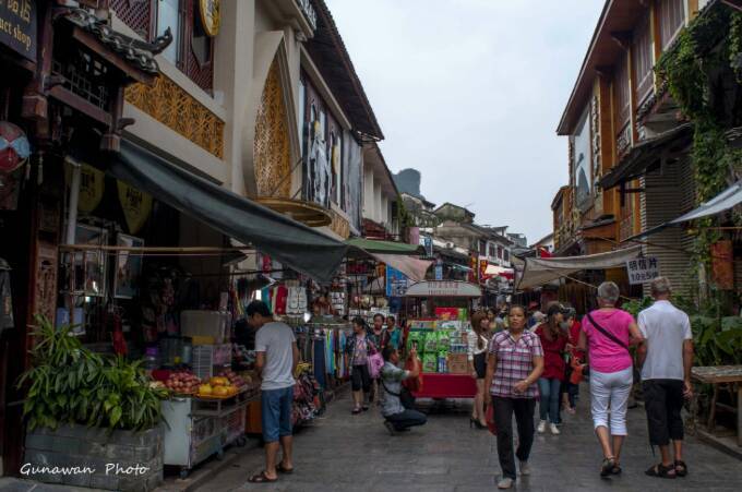 阳朔县的古街在哪里,阳朔历史视频