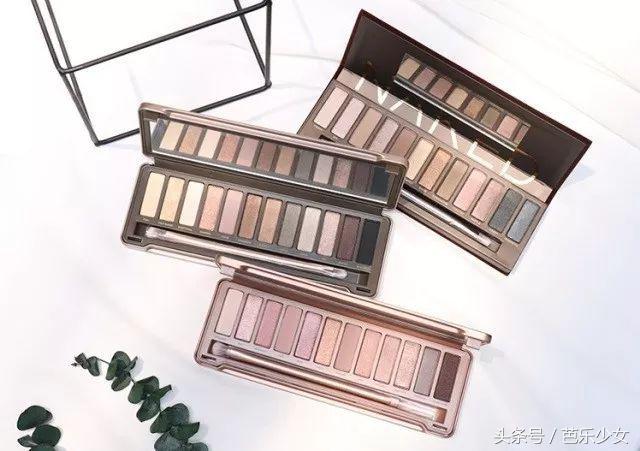 大地眼影盘眼妆教程,单眼皮眼妆适合的眼影盘