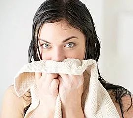 6个月婴儿手上长倒刺涂什么,宝宝手上起倒刺手指头起皮