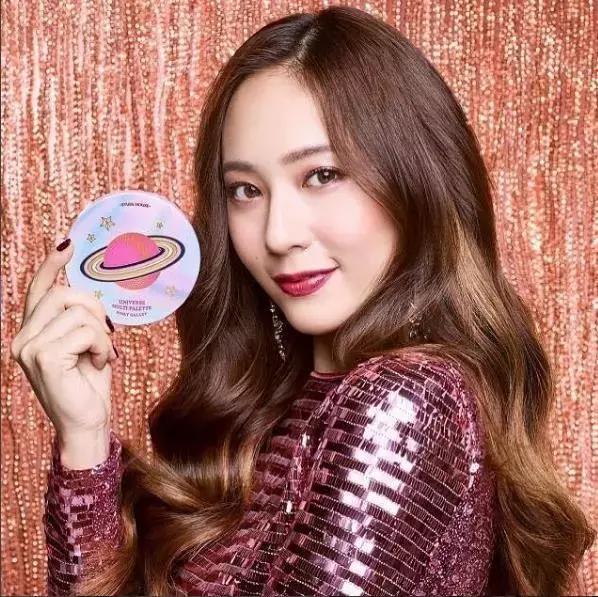 今年的圣诞限定真的太绝了,最火的圣诞限定