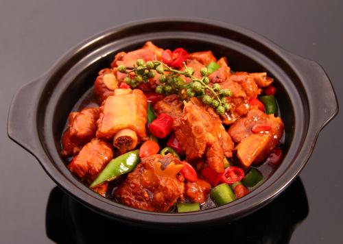 黄焖鸡米饭哪个牌子比较好,黄焖鸡米饭加盟排行榜第一名