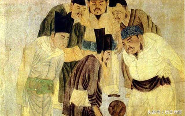 历史上第一份足球首发名单出现在1000多年前，皇帝爱看女相扑
