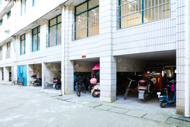 藏在油榨湾的老一中，你不该忘记它！