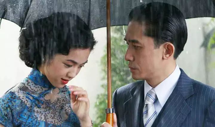 口红历史演变英文,口红大全科普