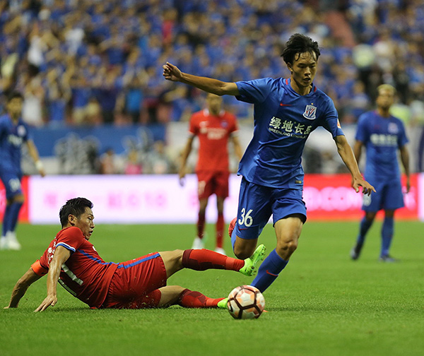 申花足协杯首发,申花教练徐根宝