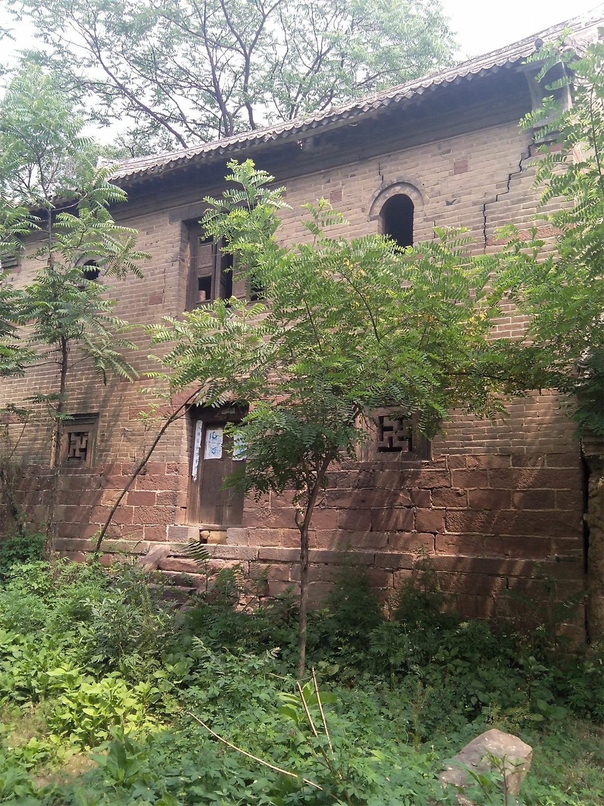 穷人捐钱的一生经典故事,穷人赚钱富人花钱的本质