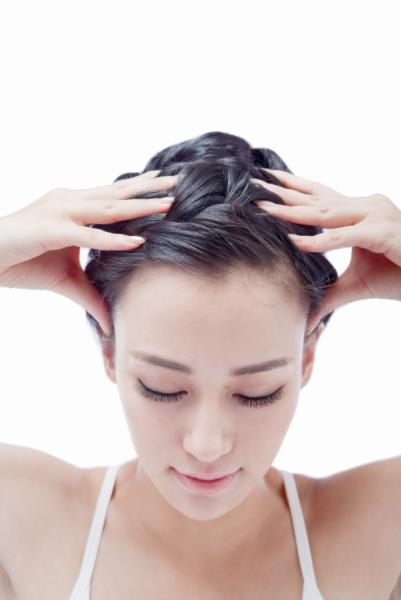 双下巴脸颊肉怎么消除,如何改善双下巴脸部松弛