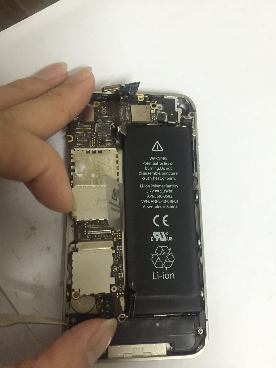 苹果4s主板怎么装,iphone4s刷机ios6.1.3