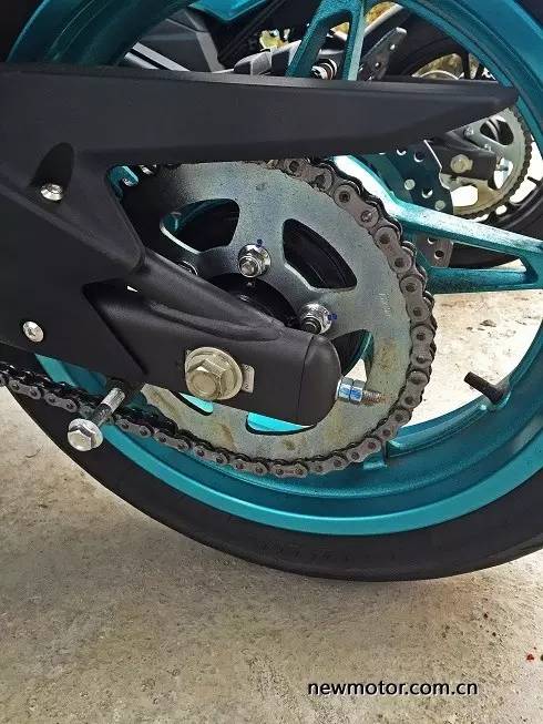 春风650nk和400nk如何选,春风400nk哪款最好