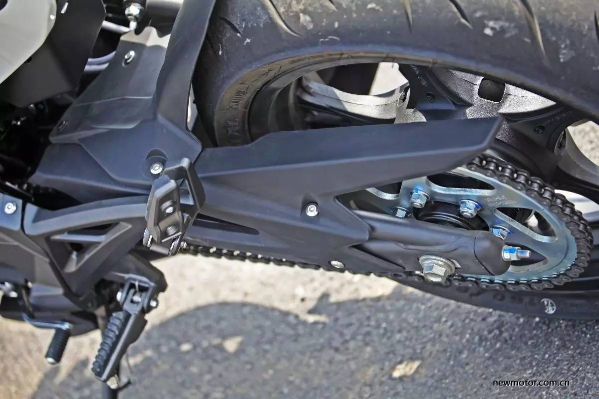 春风650nk和400nk如何选,春风400nk哪款最好