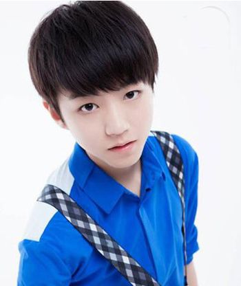 小鲜肉中长发发型,今年最流行的鲜肉发型