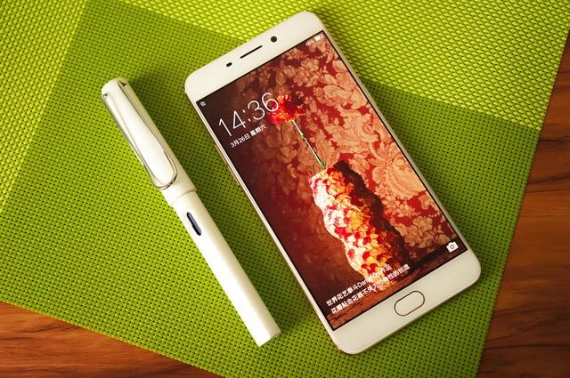 买个手机为什么这么难,oppor9刚刚出来的时候卖多少钱