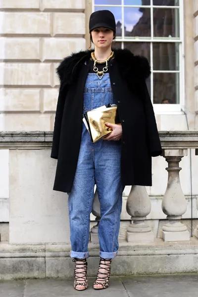 三月没减肥也别慌，背带裤重出江湖啦