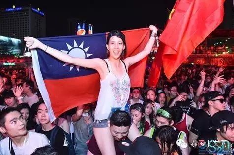 泰国泼水节中国游客,万人空巷的泰国泼水节