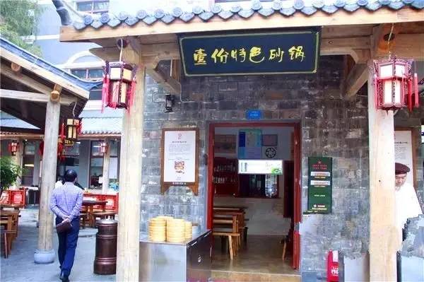 合肥小吃美食街排名前十名小吃,合肥大学城美食街有什么好吃的