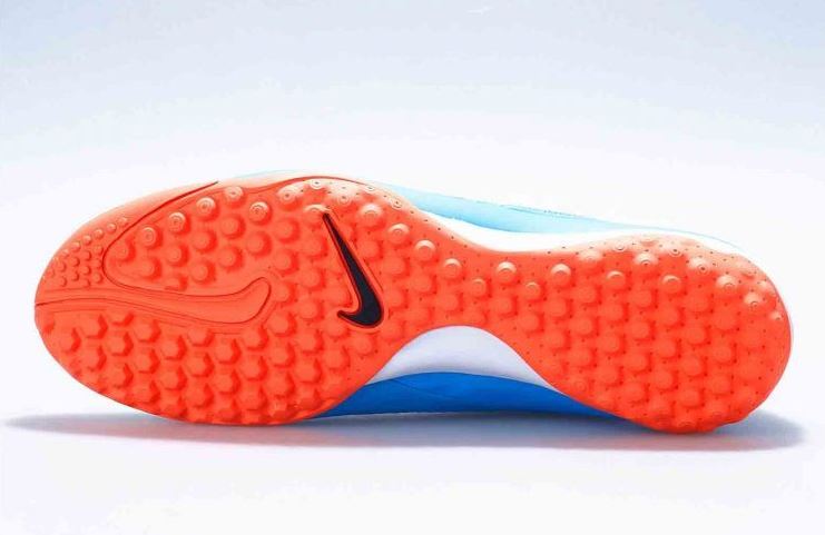 如何让你的女朋友爱上足球的视频,让女朋友彻底爱上足球