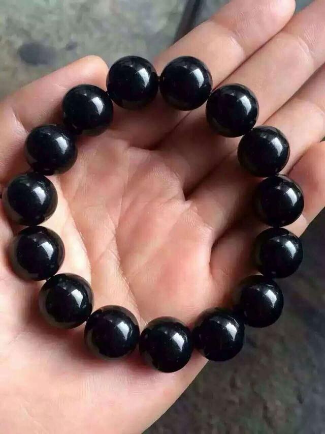 小叶紫檀越盘越亮吗,小叶紫檀怎样盘才能亮