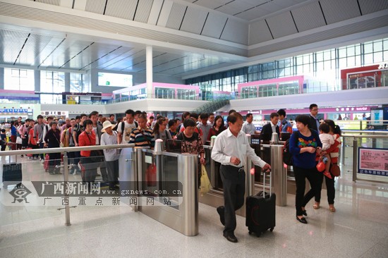 南宁铁路局清明加开车次,南宁铁路局五一增开列车新消息