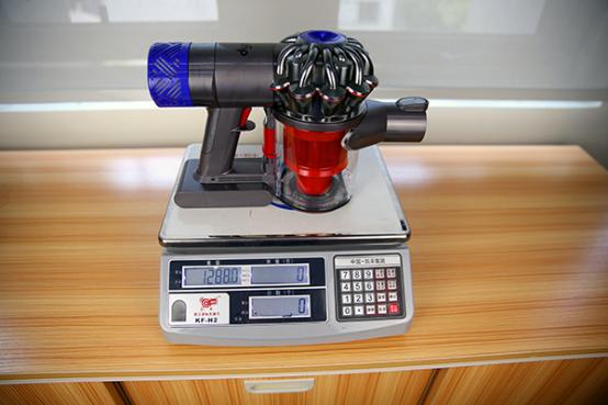 dyson戴森v8absolute手持吸尘器,dyson戴森v8除螨吸尘器测评