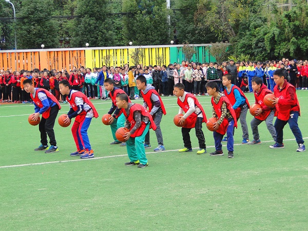 御营小学成功举行2017年博爱体育节暨冬季田径运动会