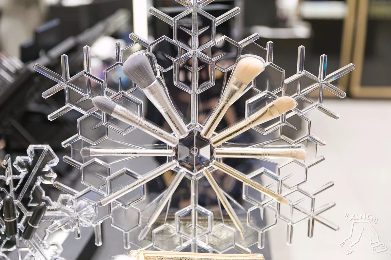 2018褰╁澶х墝鍦ｈ癁濂楄,鍓佹墜褰╁