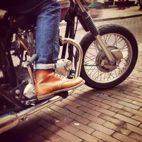 越穿越帅!这双王者之靴为何如此牛逼?