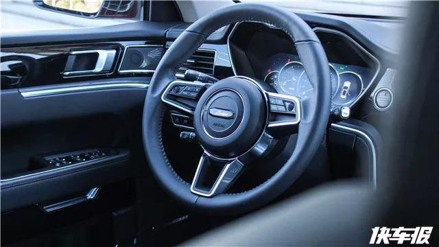 二手众泰t700试驾,众泰t700美女试驾视频