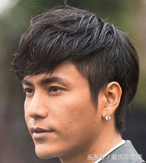 冬季男生发型不烫推荐,最适合秋冬季节男生烫的发型