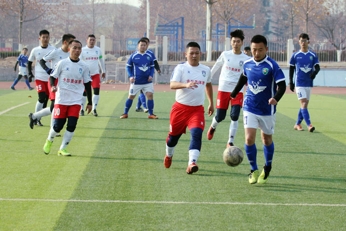 *安泰**市足球业余联赛：立丰技能不敌迎金门业