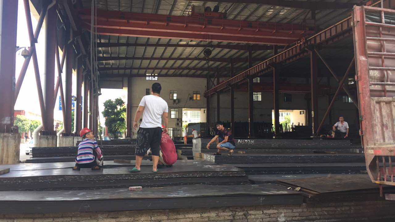 商品期货涨跌停板幅度,商品期货早盘多数上涨