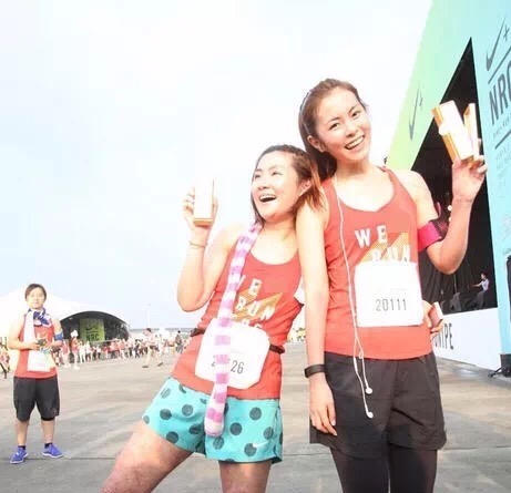 明星弟妹,范冰冰弟弟从头到脚全变了