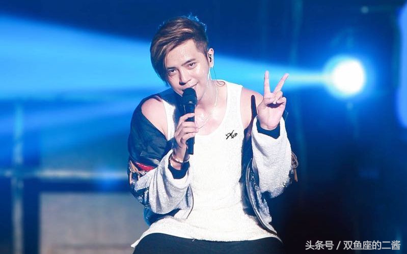 罗志祥朱碧石跳舞,罗志祥天台演朱碧石视频