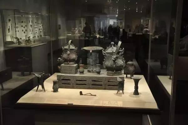 耗时40年，花费300万购置千件中华*物文**，这个美国人偏要捐给中国