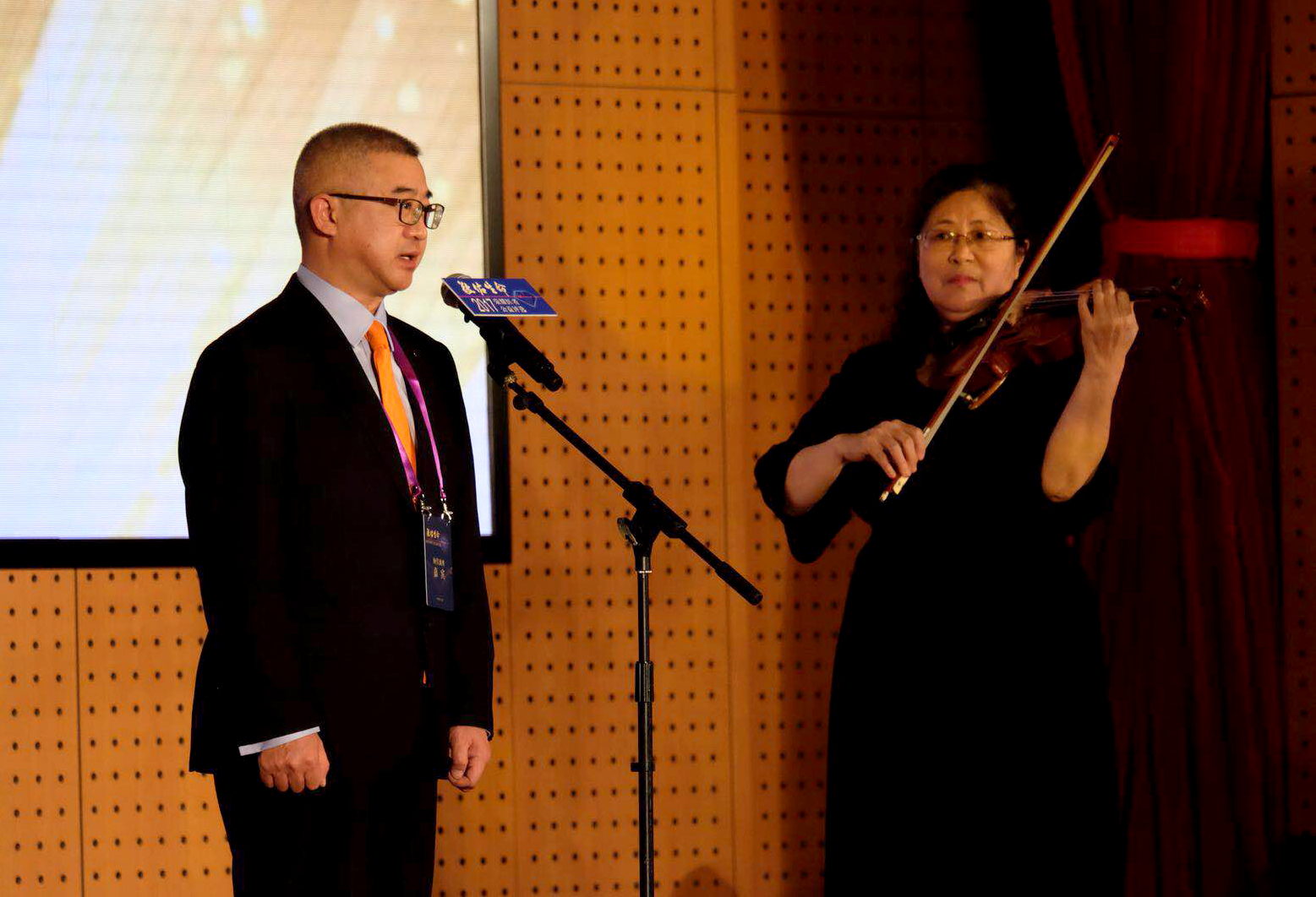 敬佑生命荣耀医生公益活动举行,敬佑生命救死扶伤大爱无疆解释