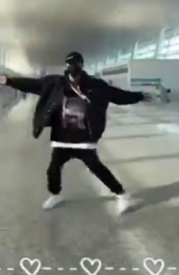 罗志祥发声视频,罗志祥笑得满地打滚